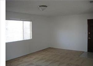 4th image of 8990 Laurel Ave