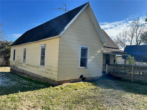 2 P St, Anderson, SC 29625