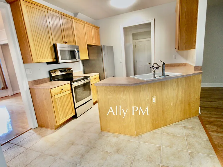 1892 Clay Dr — Photo 12
