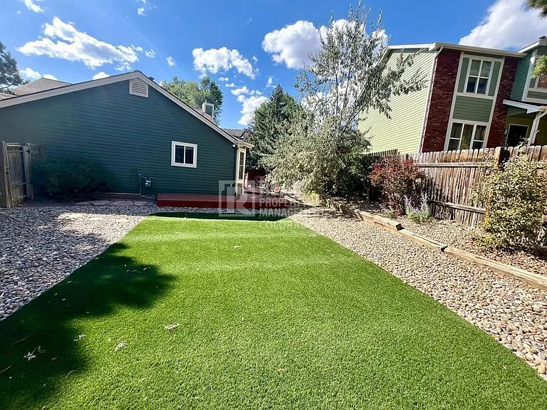 3710 Hickory Hill Dr — Photo 22