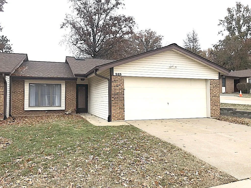 253 Timberbrook Dr photo 1