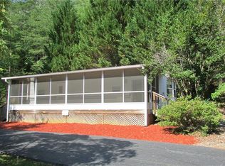 270 Camptown Trl, Cleveland, GA 30528