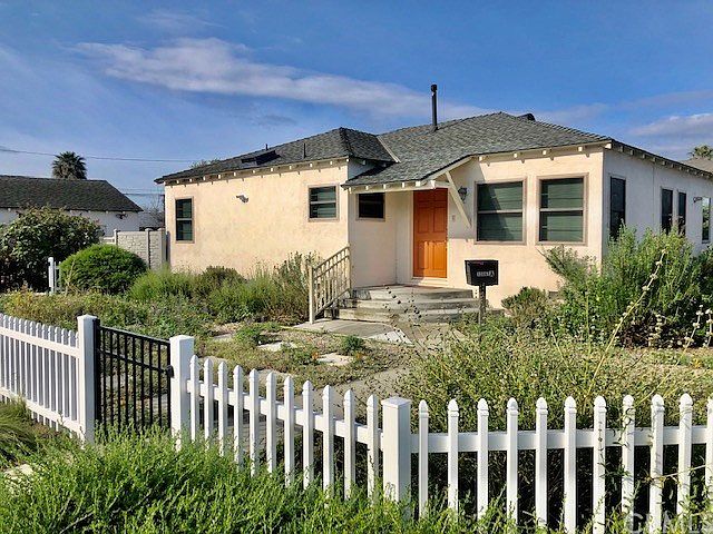 1st image of 13861 Manor Dr #A