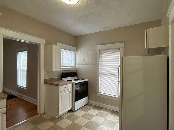5th image of 523 W Battell St