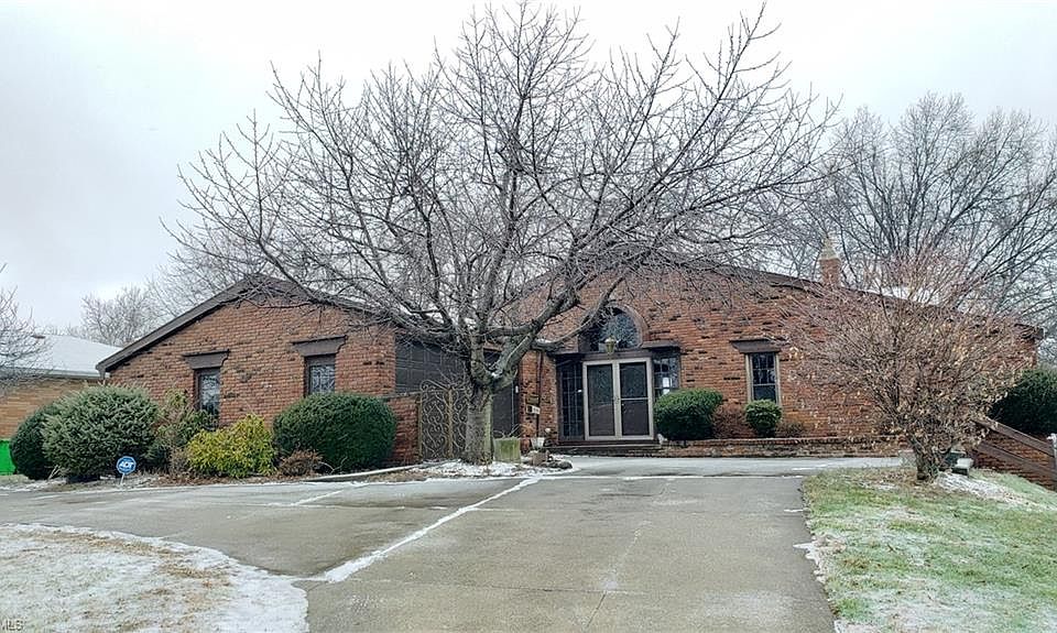 1st image of 30305 Overlook Dr