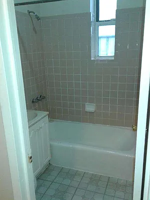 Rented by Arena Real Estate | media 11