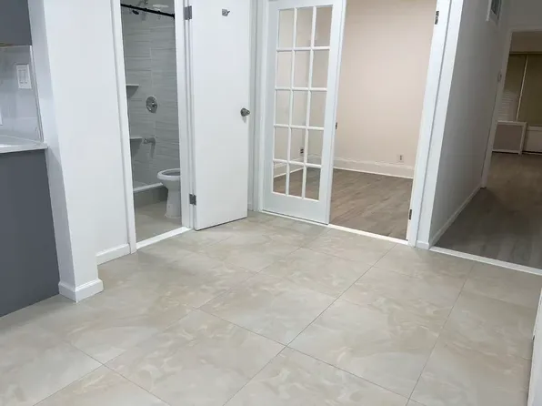 (undisclosed Address), Whitestone, NY 11357