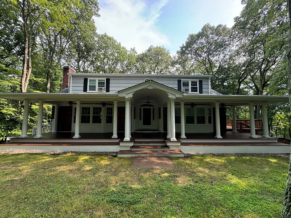 27 Greenhaven Way