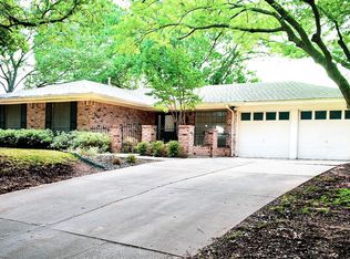 1005 Sherwood Dr, Bedford, TX 76022