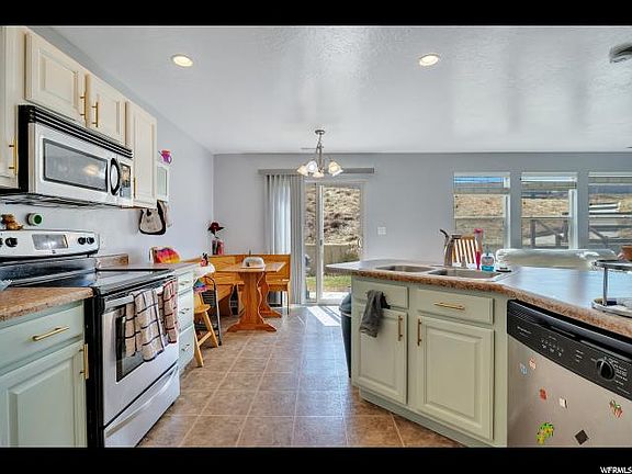 2nd image of 1254 N Firefly Dr