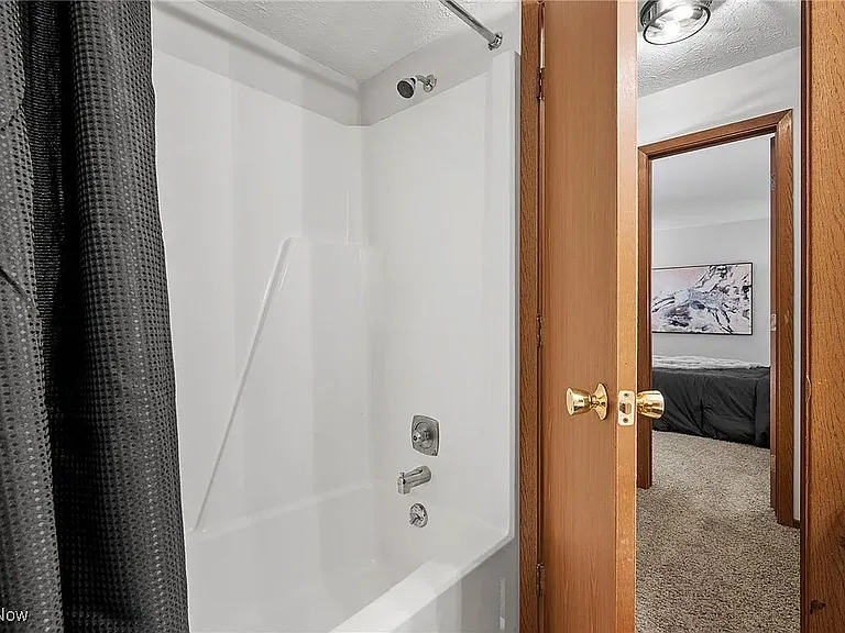 1404 Cleveland Heights Blvd — Photo 30