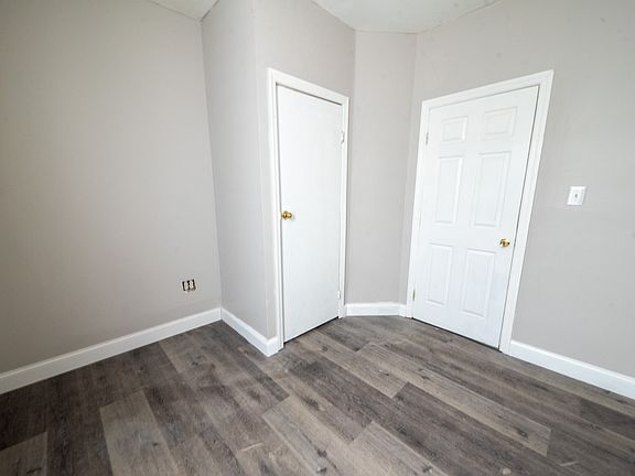 5th image of 131 S 8th St Floor 1