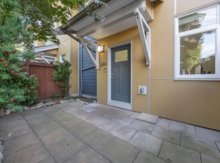 801 Roderick Ave #108, Coquitlam, BC V3K1P7
