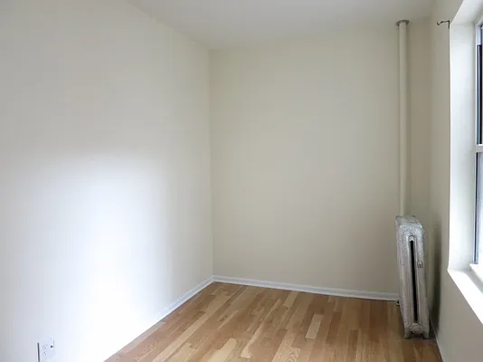 Rented by Bohemia Realty Group | media 19
