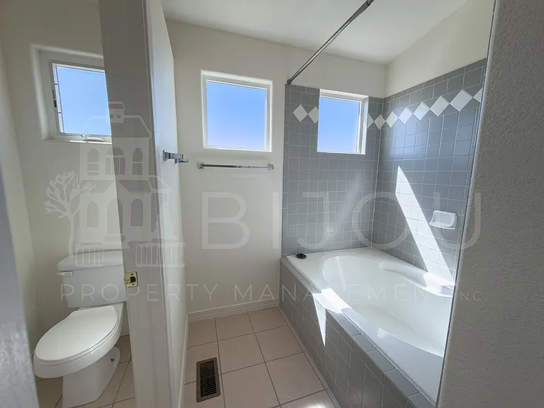 4241 Prestige Point — Photo 15