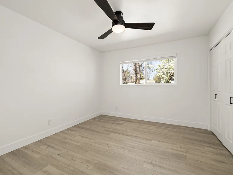 3205 W Anderson St — Photo 18