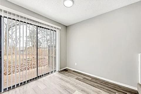 5th image of 3150 N Kensington Ct #1