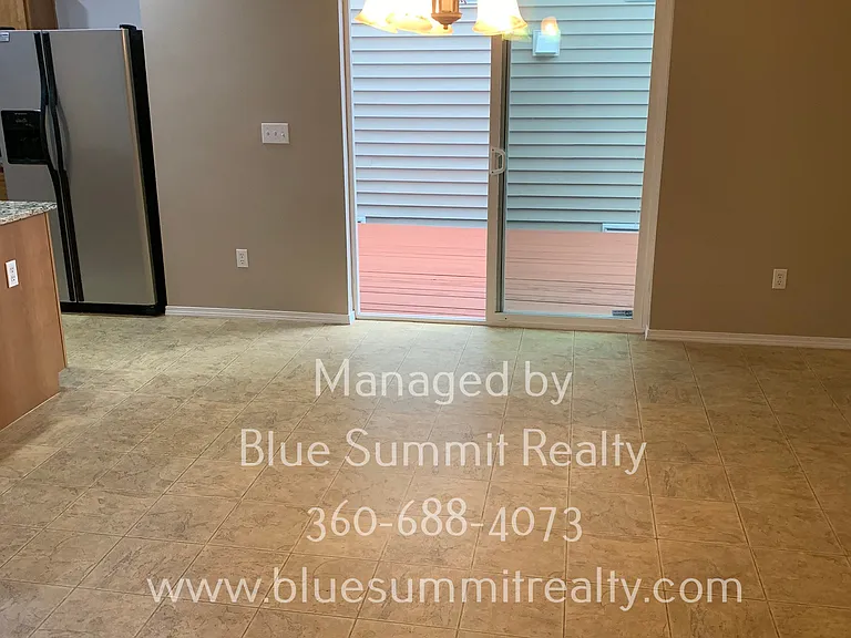 4349 McKinley St NE — Photo 6