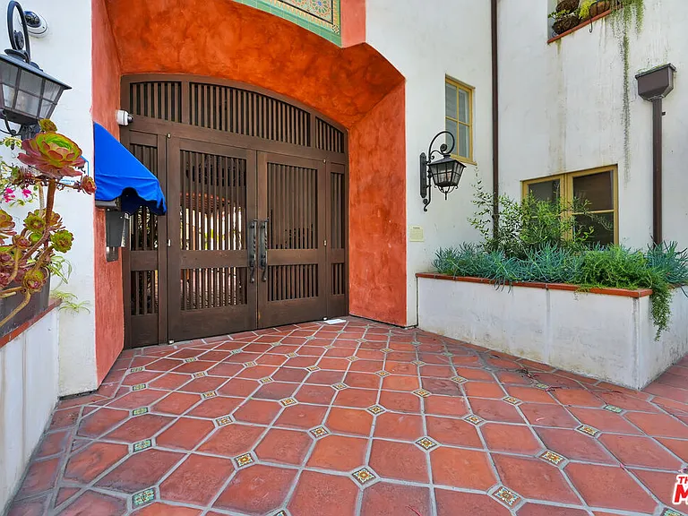 1414 N Harper Ave #5 — Photo 28