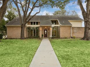 11930 Westmere Dr, Houston, TX 77077