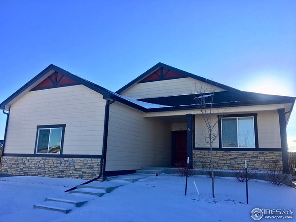 1st image of 901 Village Dr