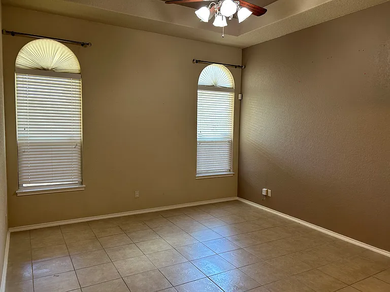 6207 Palmetto Way — Photo 9