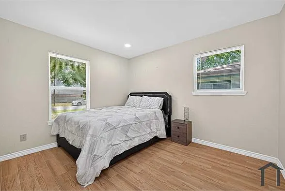 2418 Ferguson Way — Photo 3