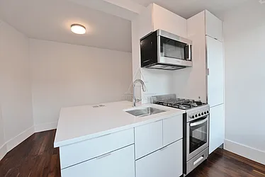 Rented by Peter Ashe