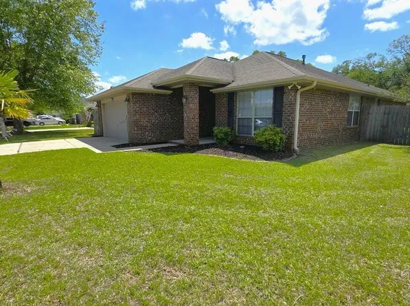 4479 Winona Ln, Pace, FL 32571
