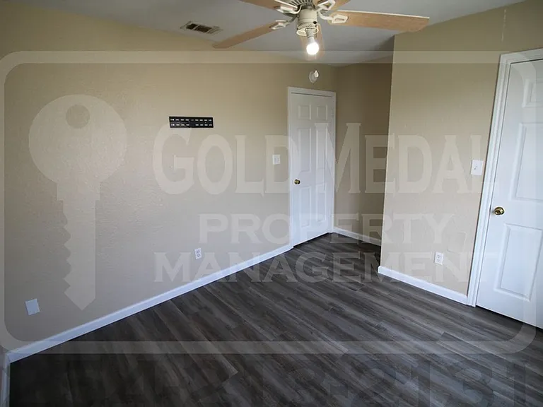 3410 Cantabrian Dr — Photo 12