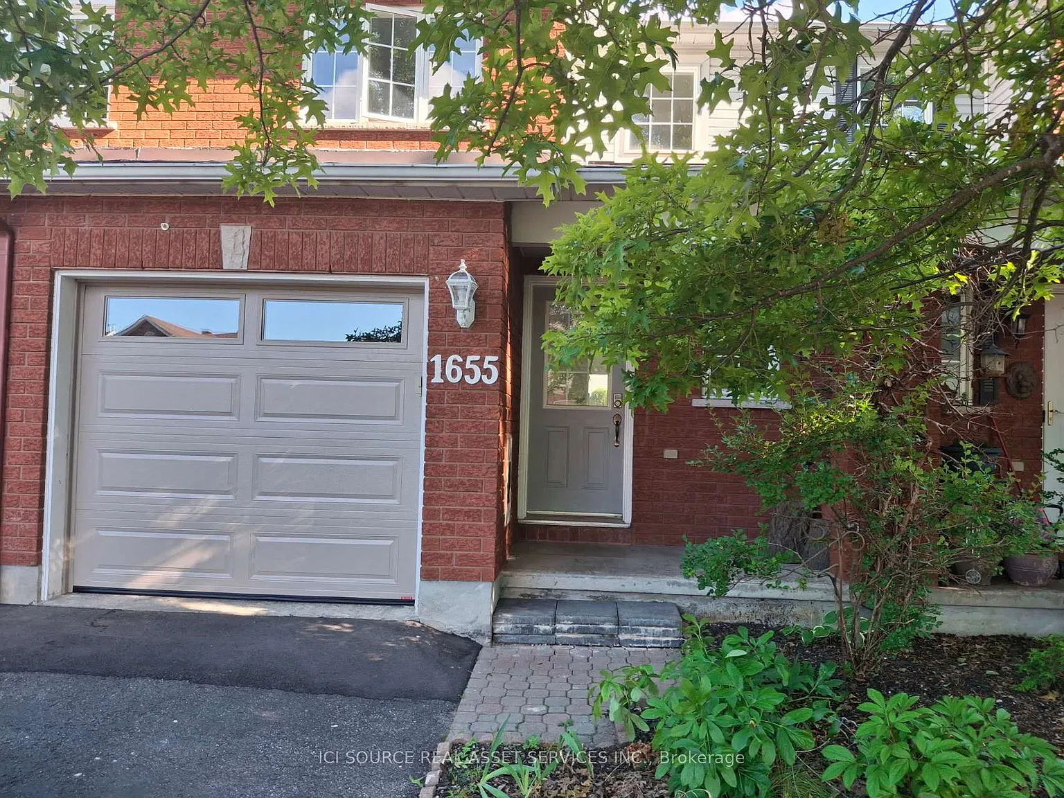 3 bed, $2,900 — Photo 2
