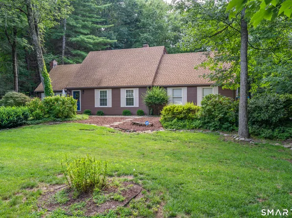 15 Blueberry Lane, Burlington, CT 06013