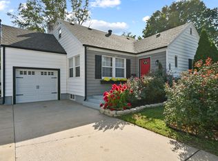 1350 E Portland St, Springfield, MO 65804