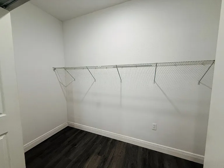 4203 E Yukon St — Photo 12
