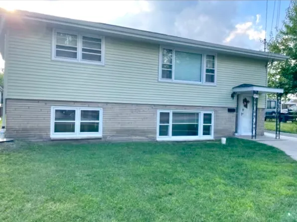 8938 Hook St #1, Highland, IN 46322