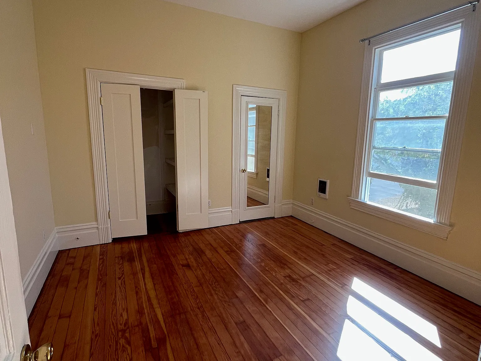 1 bed, 500 sqft, $2,300 — Photo 4