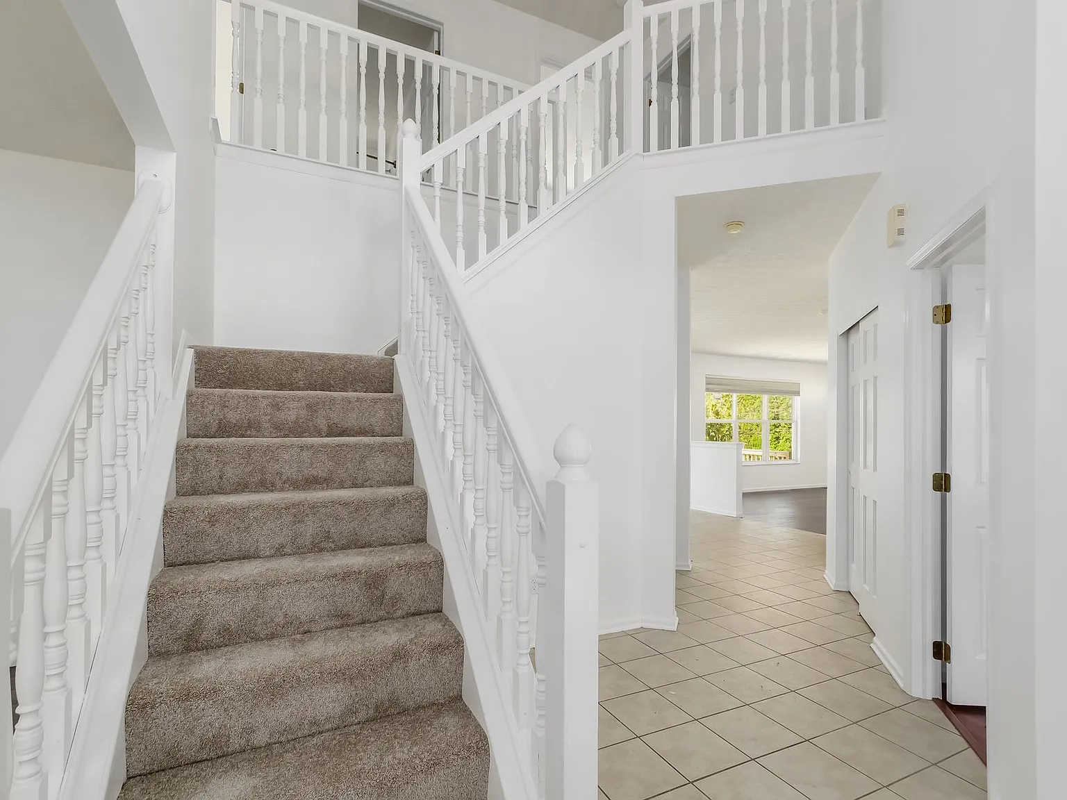 6279 Parkmeadow Ln — Photo 3
