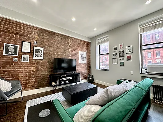 Rented by Corcoran | media 8