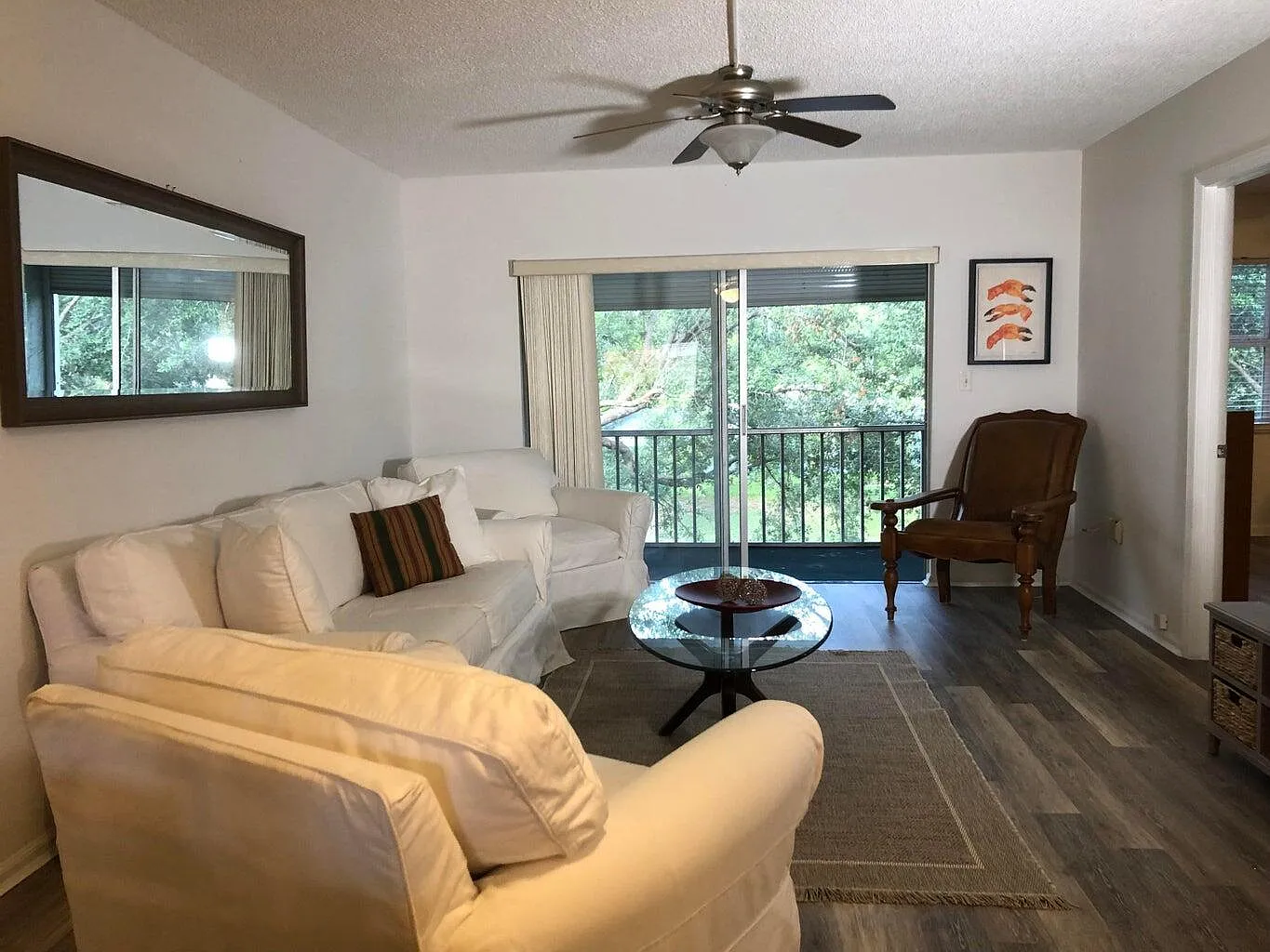 2 bed, 2.0 bath, 936 sqft, $2,450 — Photo 2