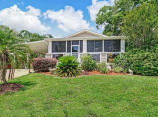 105 Pine Lake Dr, Satsuma, FL 32189