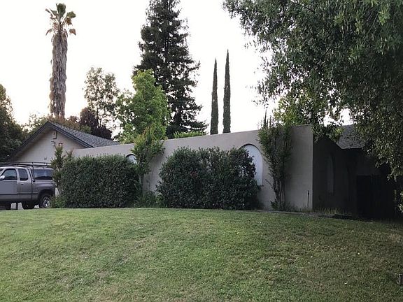 2nd image of 8457 Sunset Ave