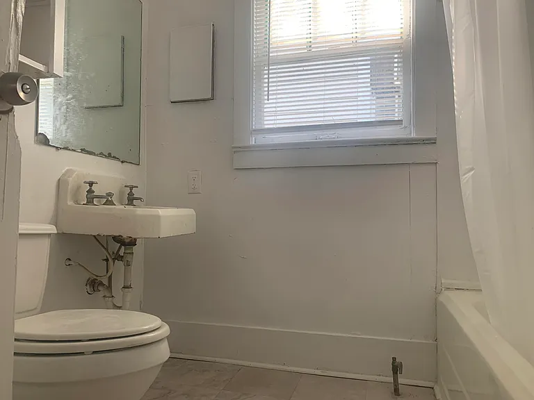 207 Jackson St — Photo 7