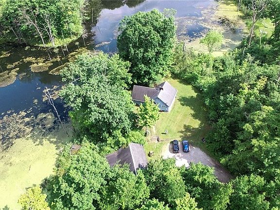 2nd image of 15535 Lake Shore Dr