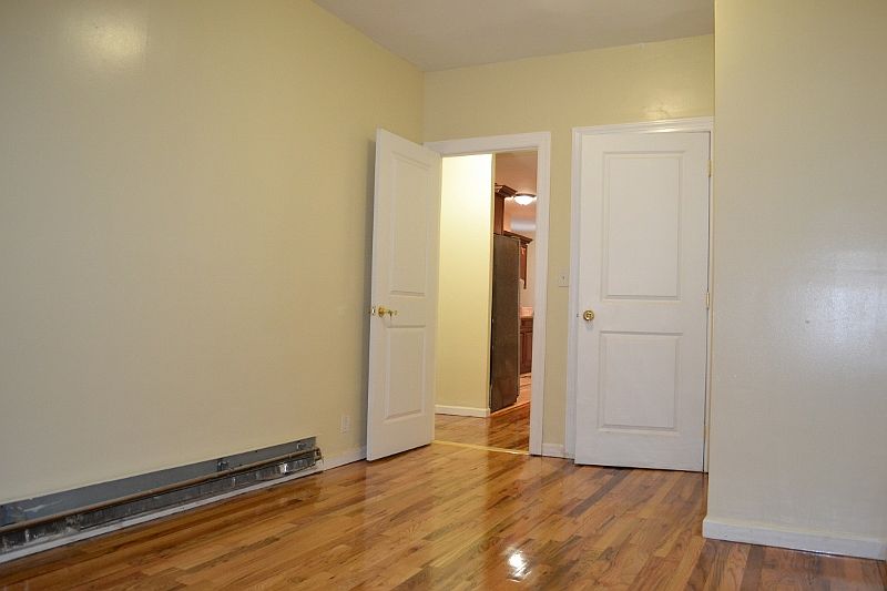 1st image of 509 Hancock St #2