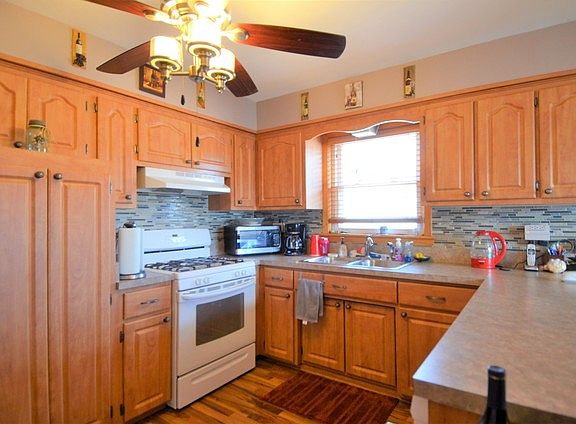 4th image of 8351 S Komensky Ave