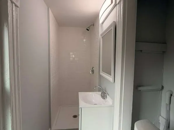 59-61 Perry Ave #1A, Shelton, CT 06484