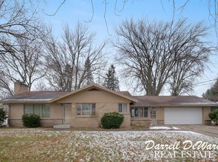 1815 Andrew St SE, Kentwood, MI 49508