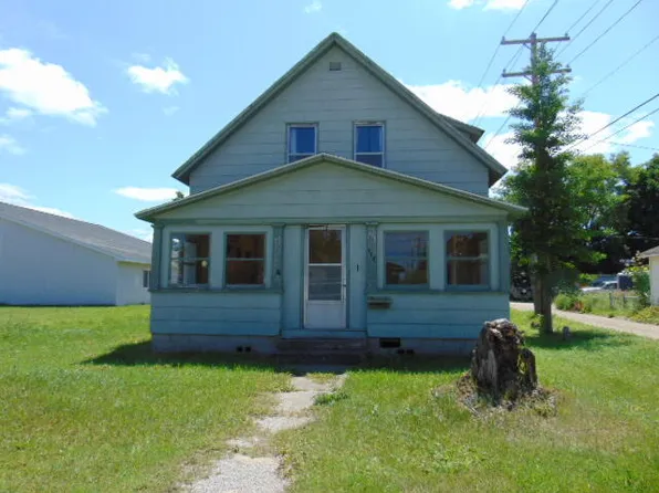 110 E McMillan Ave, Newberry, MI 49868