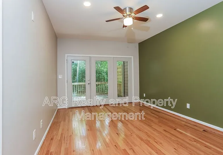 840 Smith St SW #A — Photo 18