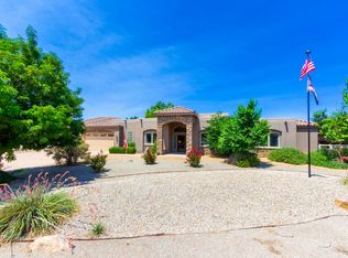 930 Titus Loop, Bosque Farms, NM 87068